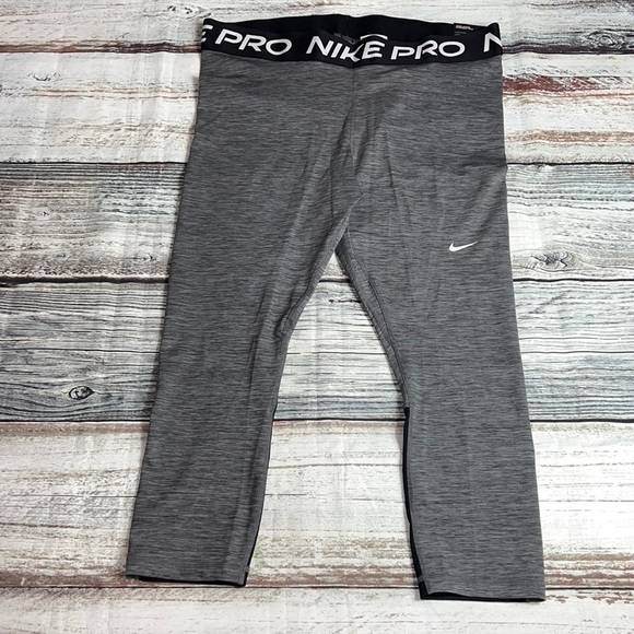 Nike Women’s Pro Grey/Black With Nike Waist Band Dri-Fit Training Tights Size 1X - Picture 1 of 9